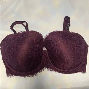 Elegant Lace Strapless Bra in Deep Burgundy